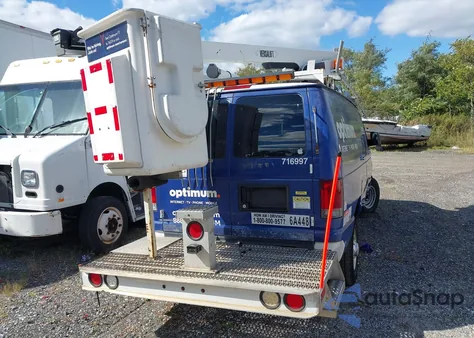 2011 Ford E-350 Super Duty Commercial z USA, uszkodzony, nr VIN 1FTSE3EL1BDB39192